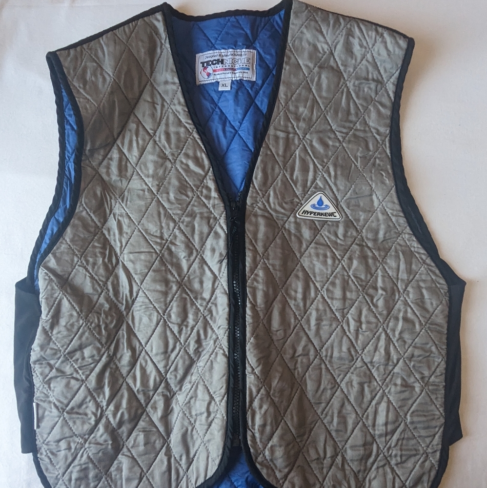 HyperKewl Evaporative Cooling Vest Size XL